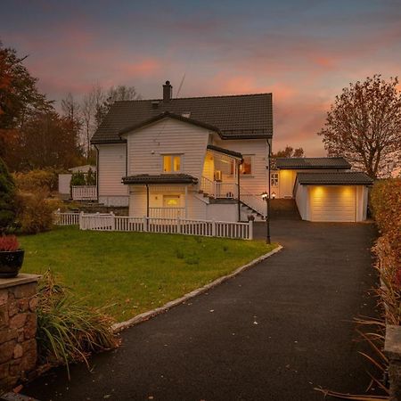 A Beautiful 3-Bedroom Apartment With Stunning Views And Free Parking Bergen Exterior foto